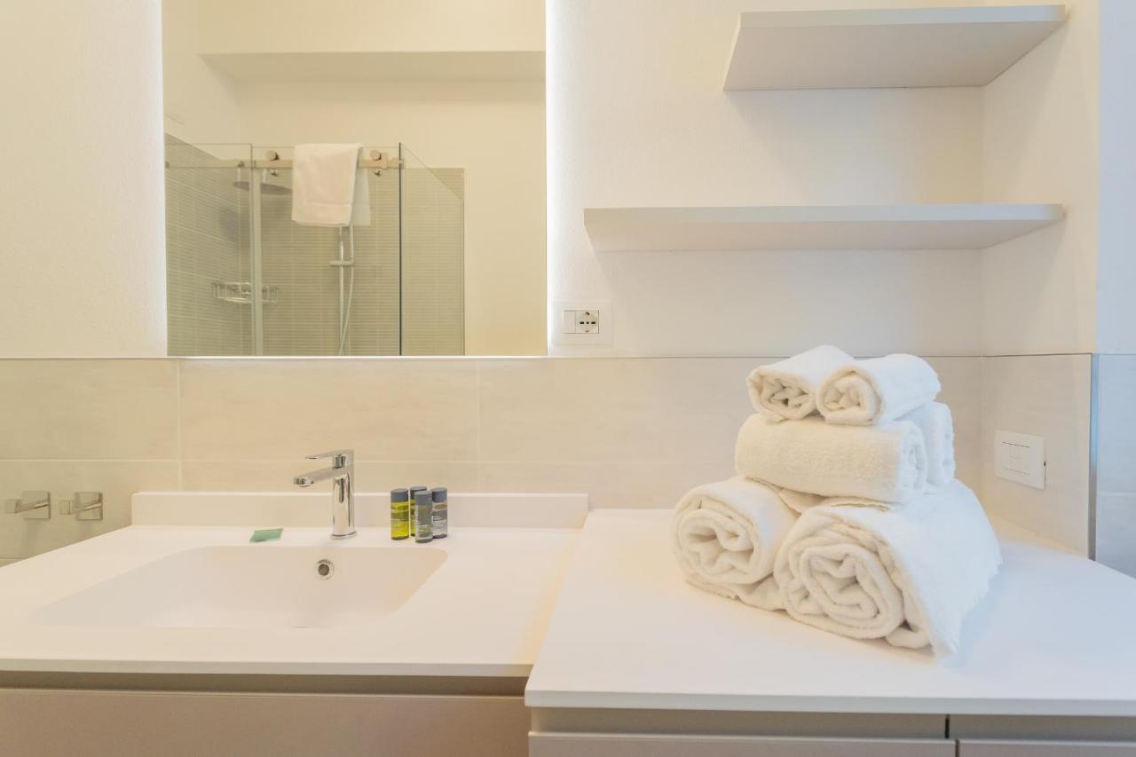 White Lake View Apartment By Rent All Como Exterior photo